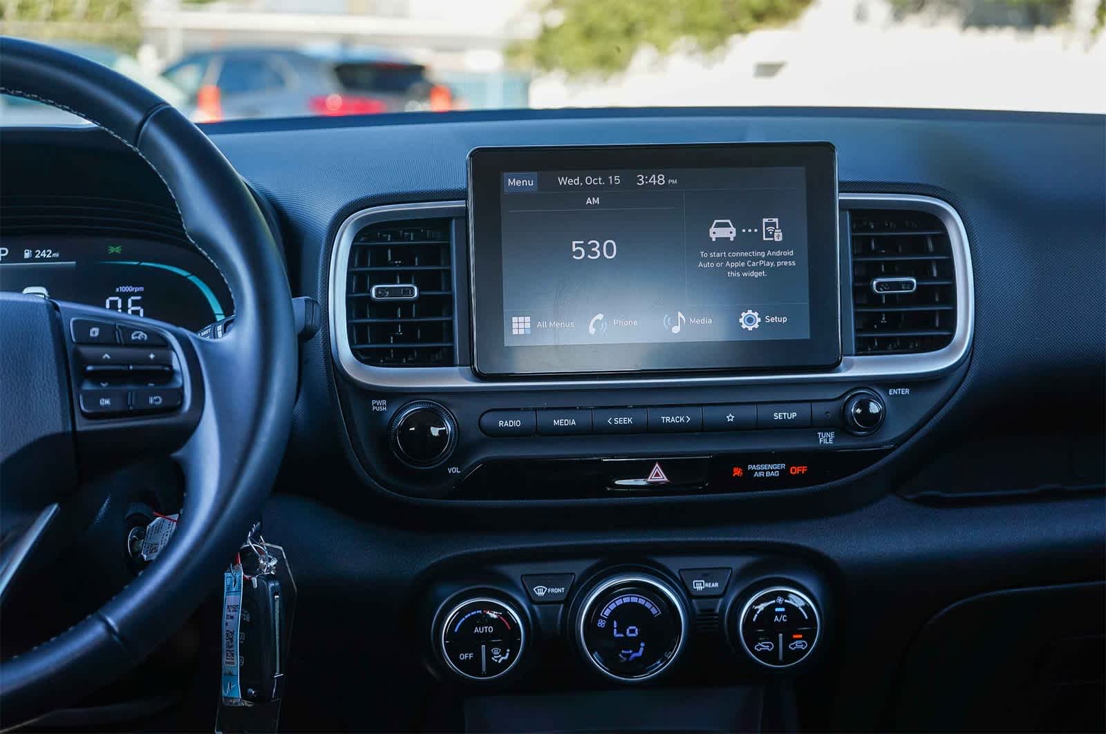 Thumbnail: 2023 Hyundai Venue - 13