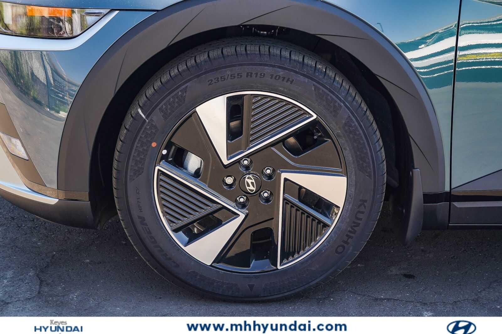 Thumbnail: 2026 Hyundai Ioniq 5 - 10
