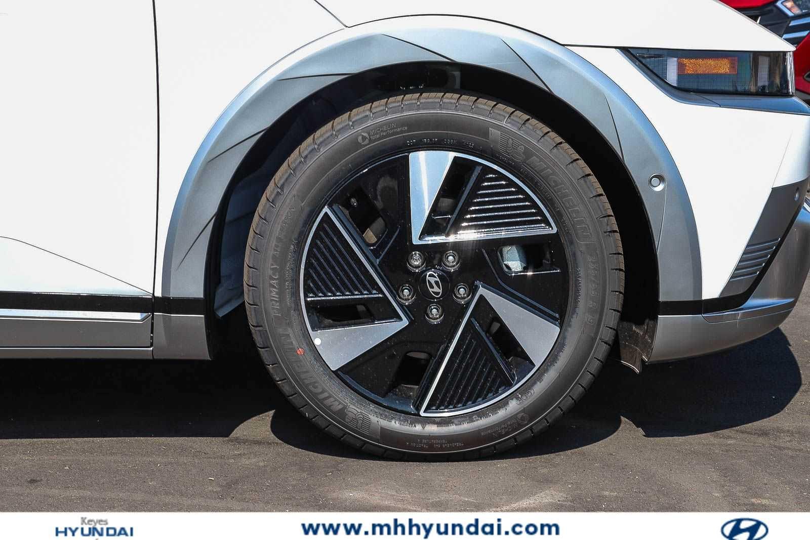 Thumbnail: 2026 Hyundai Ioniq 5 - 9