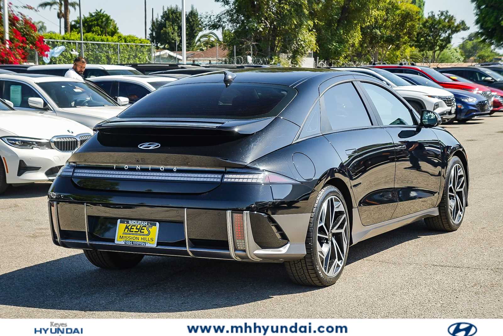 Thumbnail: 2024 Hyundai Ioniq 6 - 4