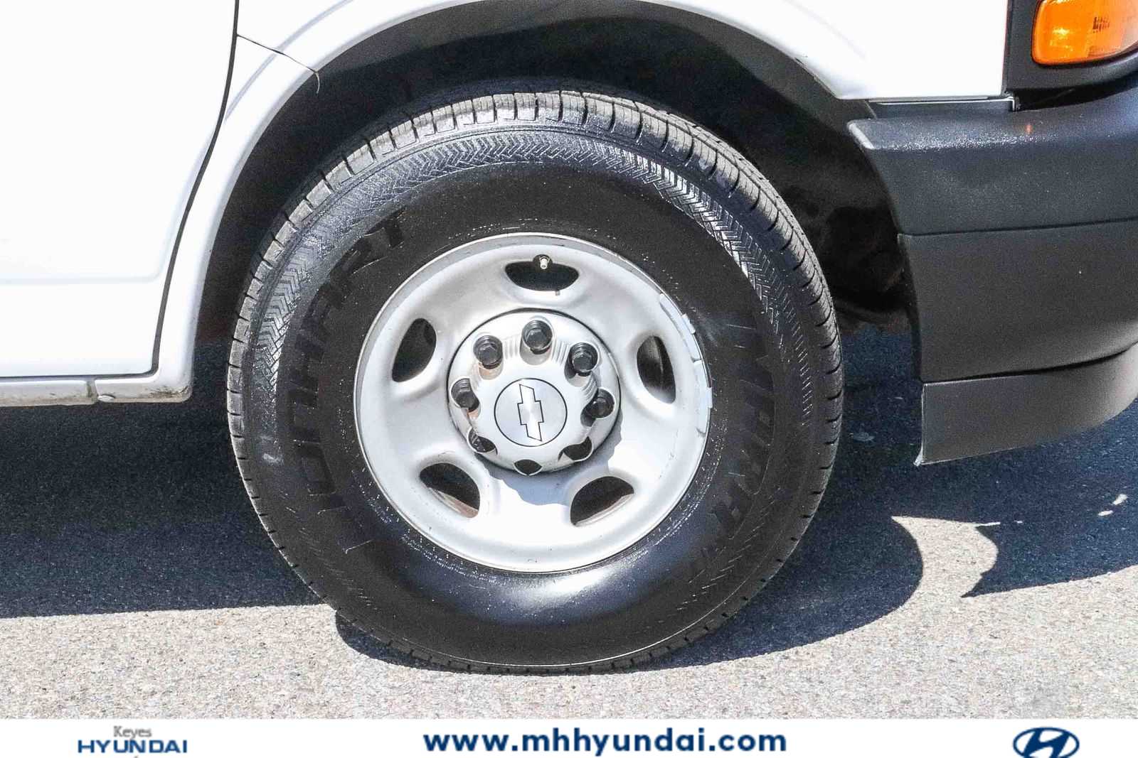 Thumbnail: 2020 Chevrolet Express - 8