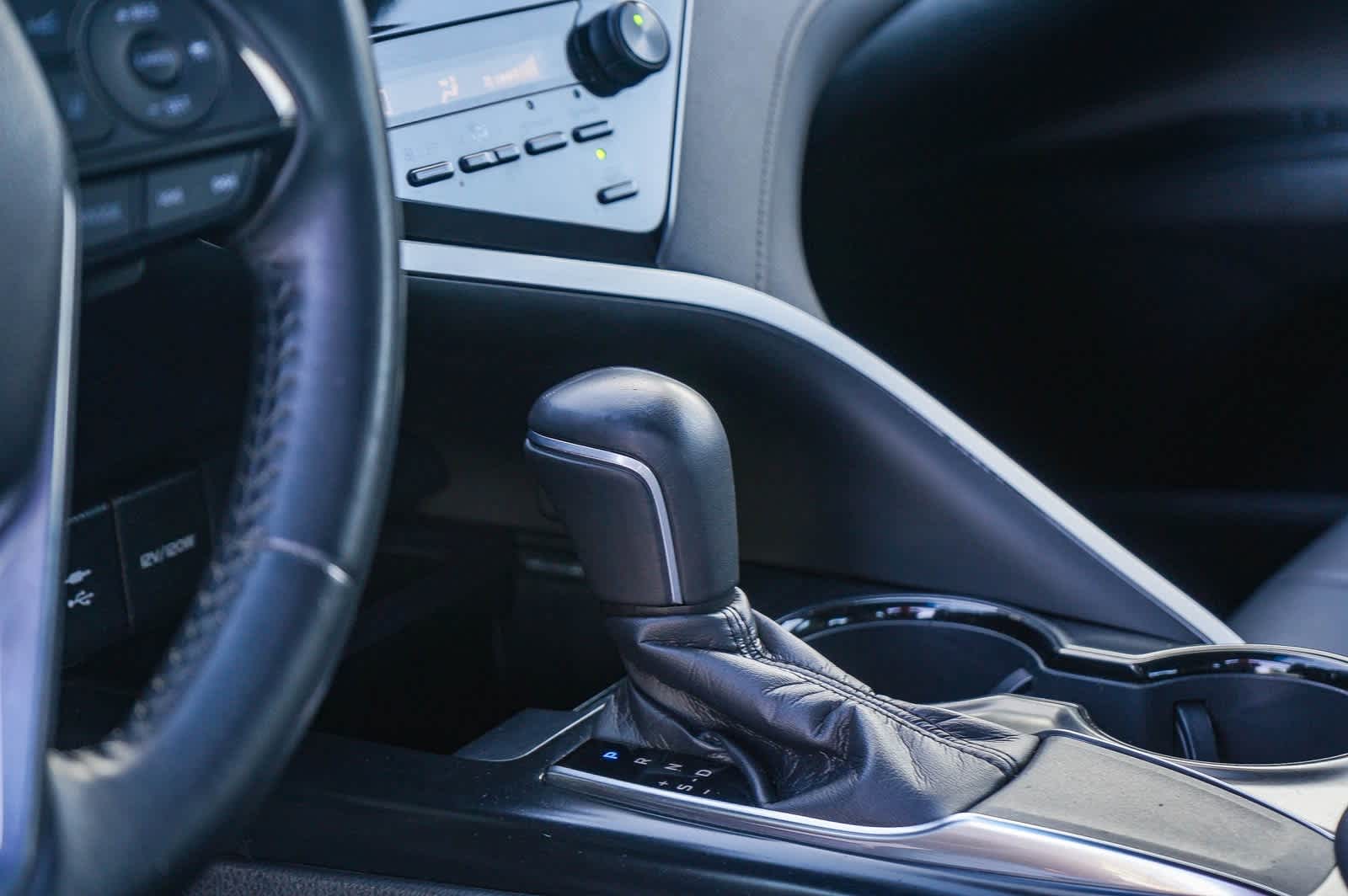 Thumbnail: 2019 Toyota Camry - 21