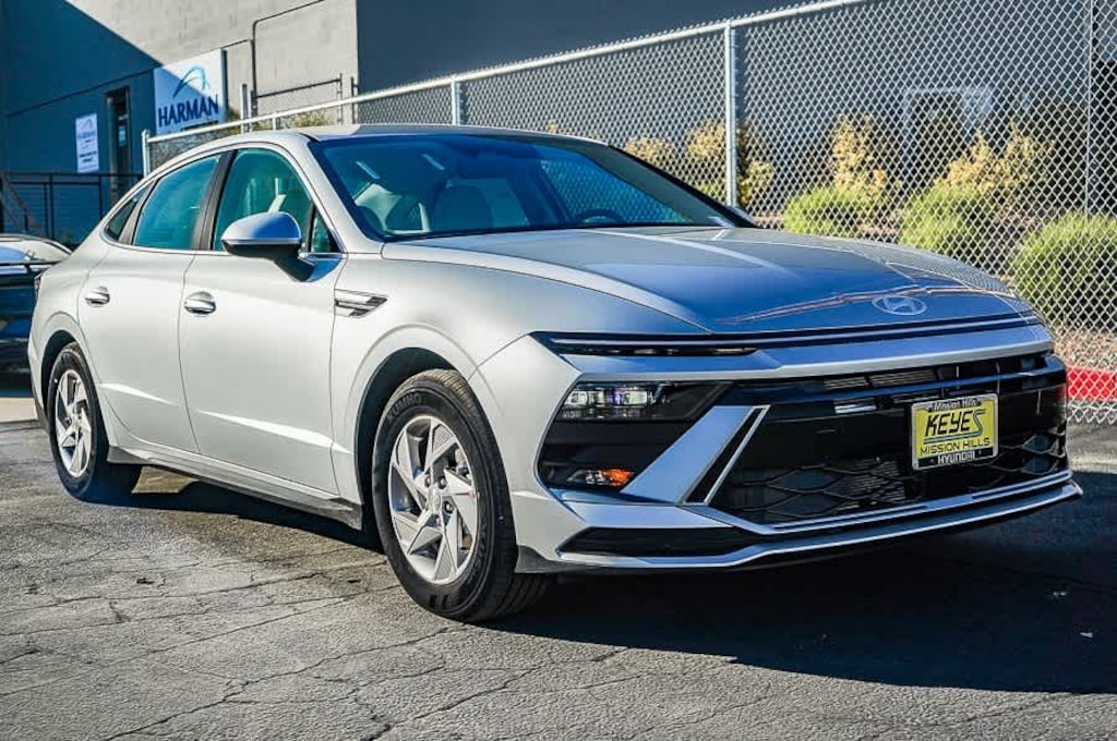 New 2026 Hyundai Sonata SE Sedan