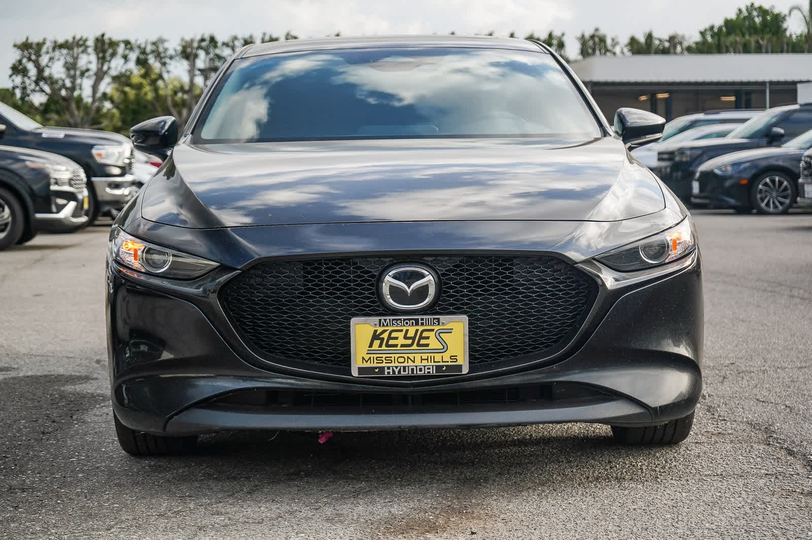 2024 Mazda Mazda3 2.5 s Preferred Hatchback photo 2