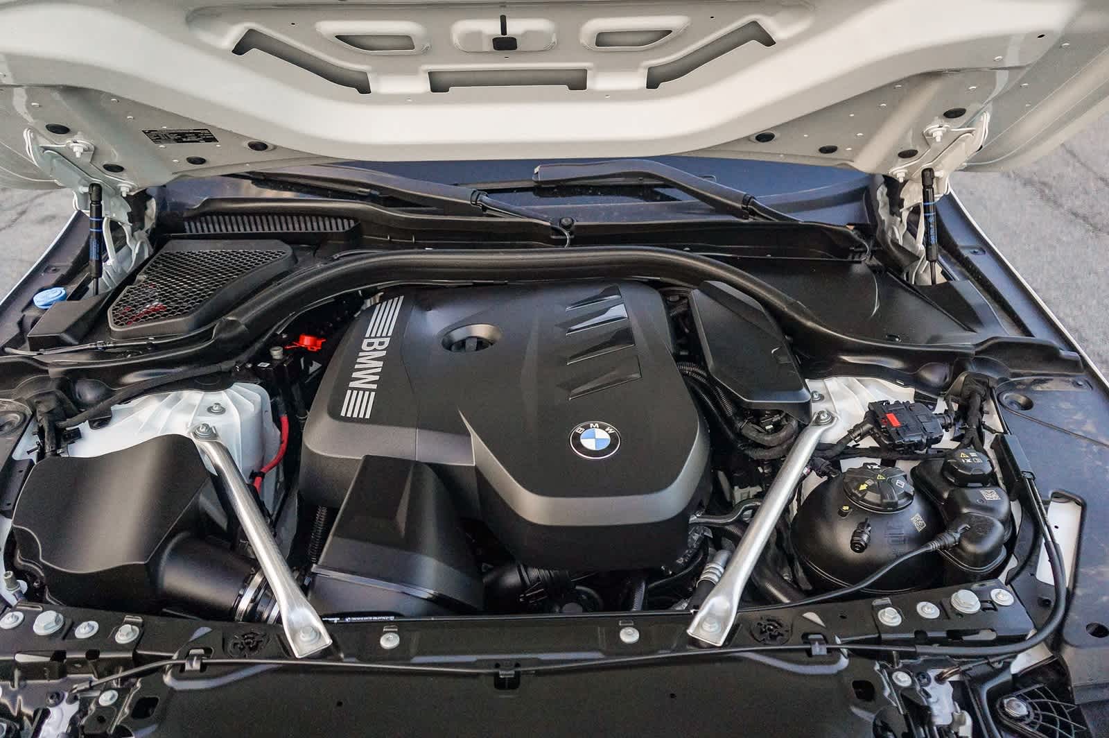 Thumbnail: 2024 BMW 5 Series - 28