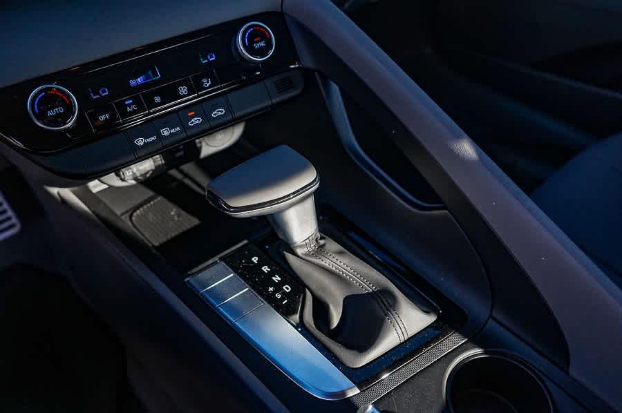 Thumbnail: 2025 Hyundai Elantra - 21