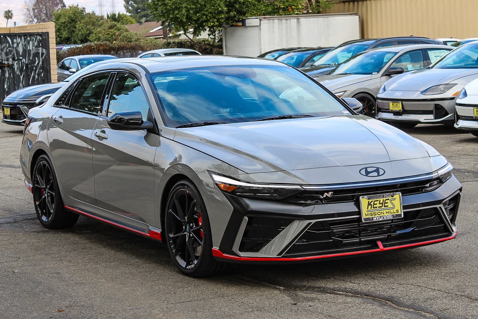 2025 Hyundai Elantra Base 2