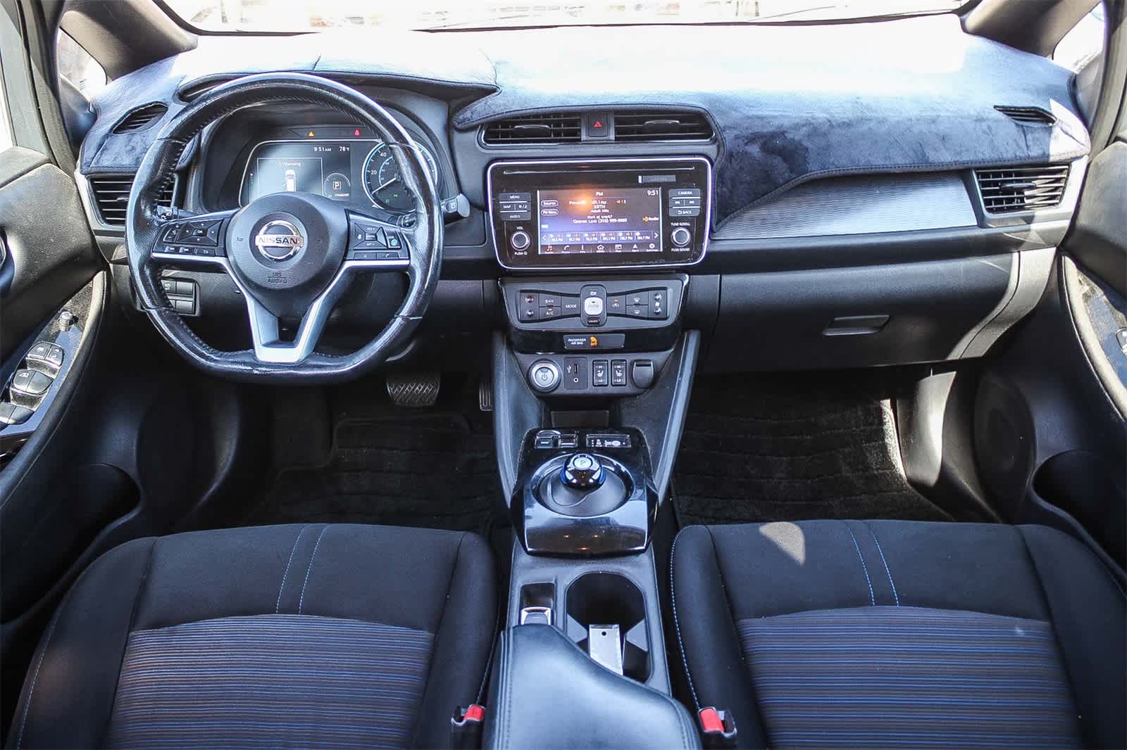 Thumbnail: 2019 Nissan Leaf - 16