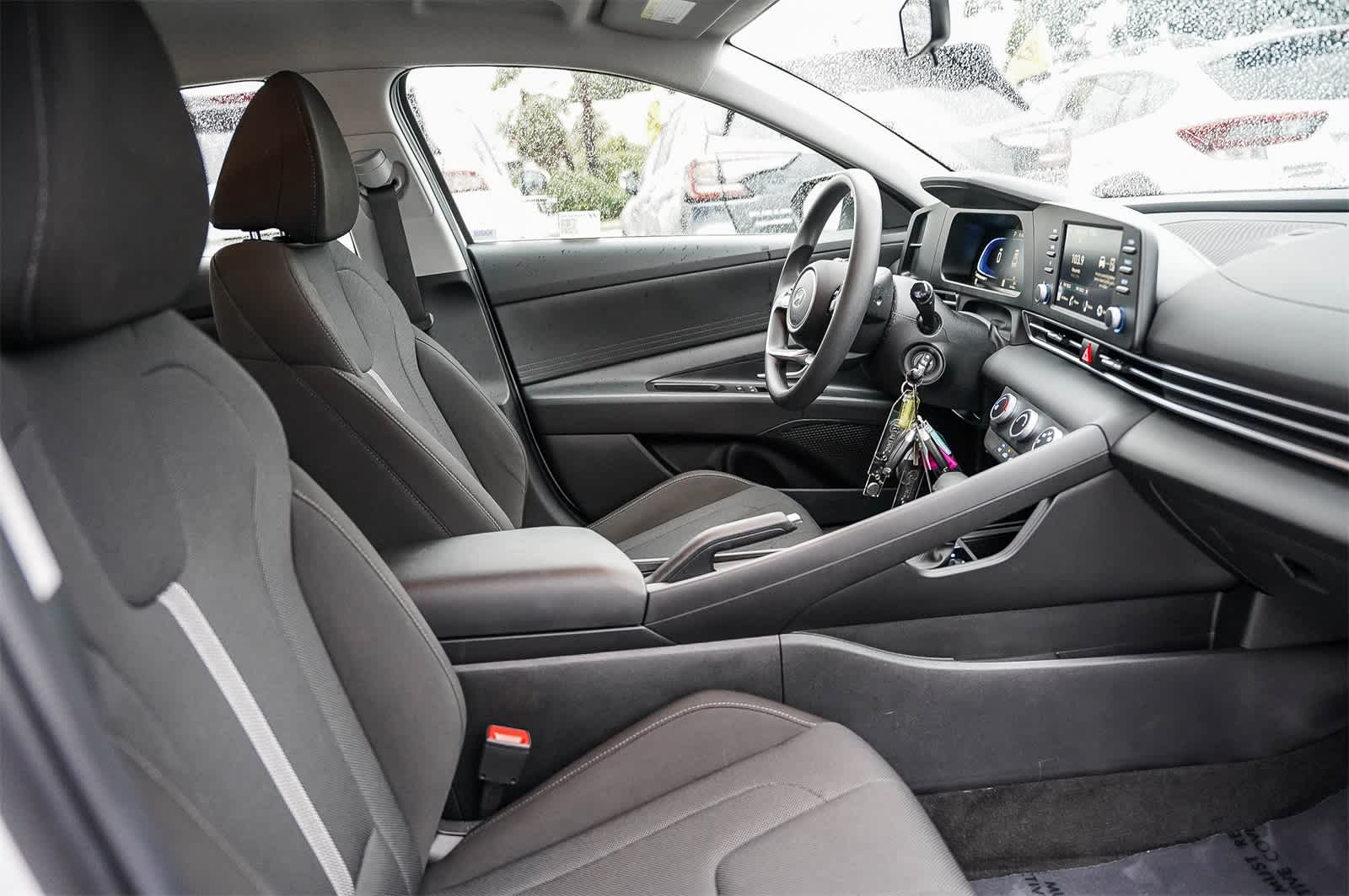 Thumbnail: 2025 Hyundai Elantra - 16