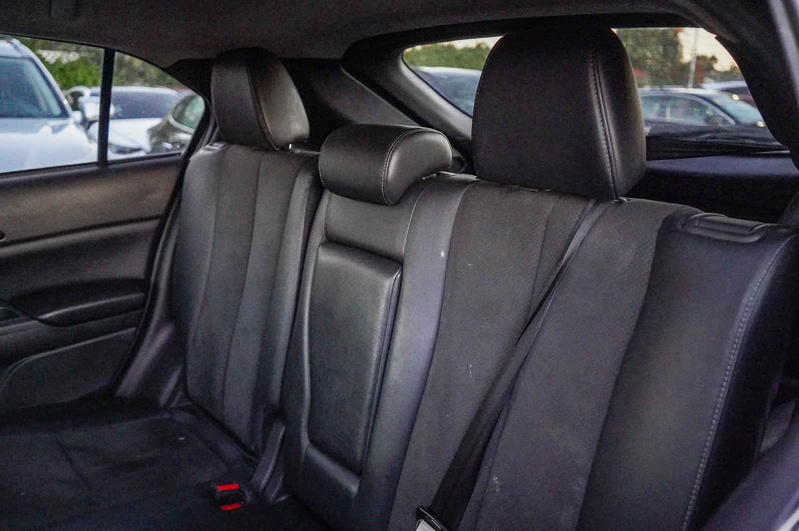 Thumbnail: 2023 Mitsubishi Eclipse Cross - 18