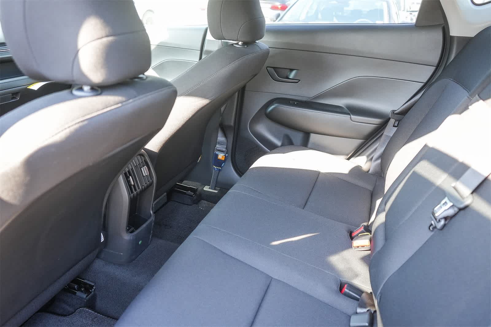 2025 Hyundai Kona SEL 26