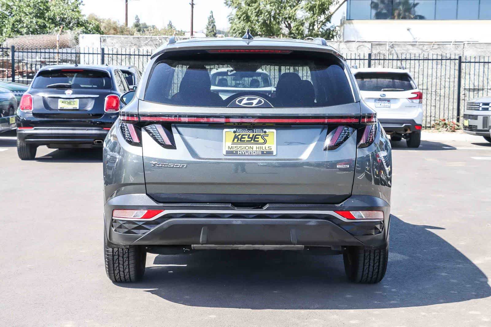 Thumbnail: 2022 Hyundai Tucson - 3