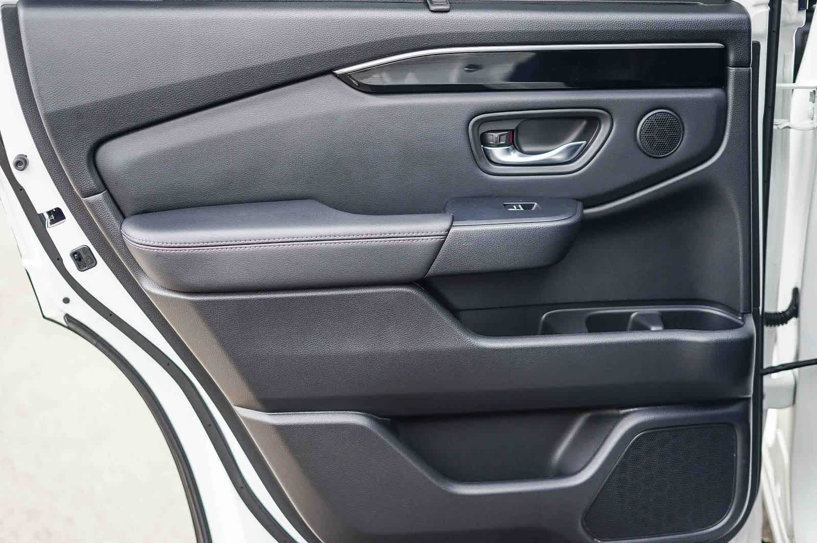 Thumbnail: 2024 Honda Pilot - 25