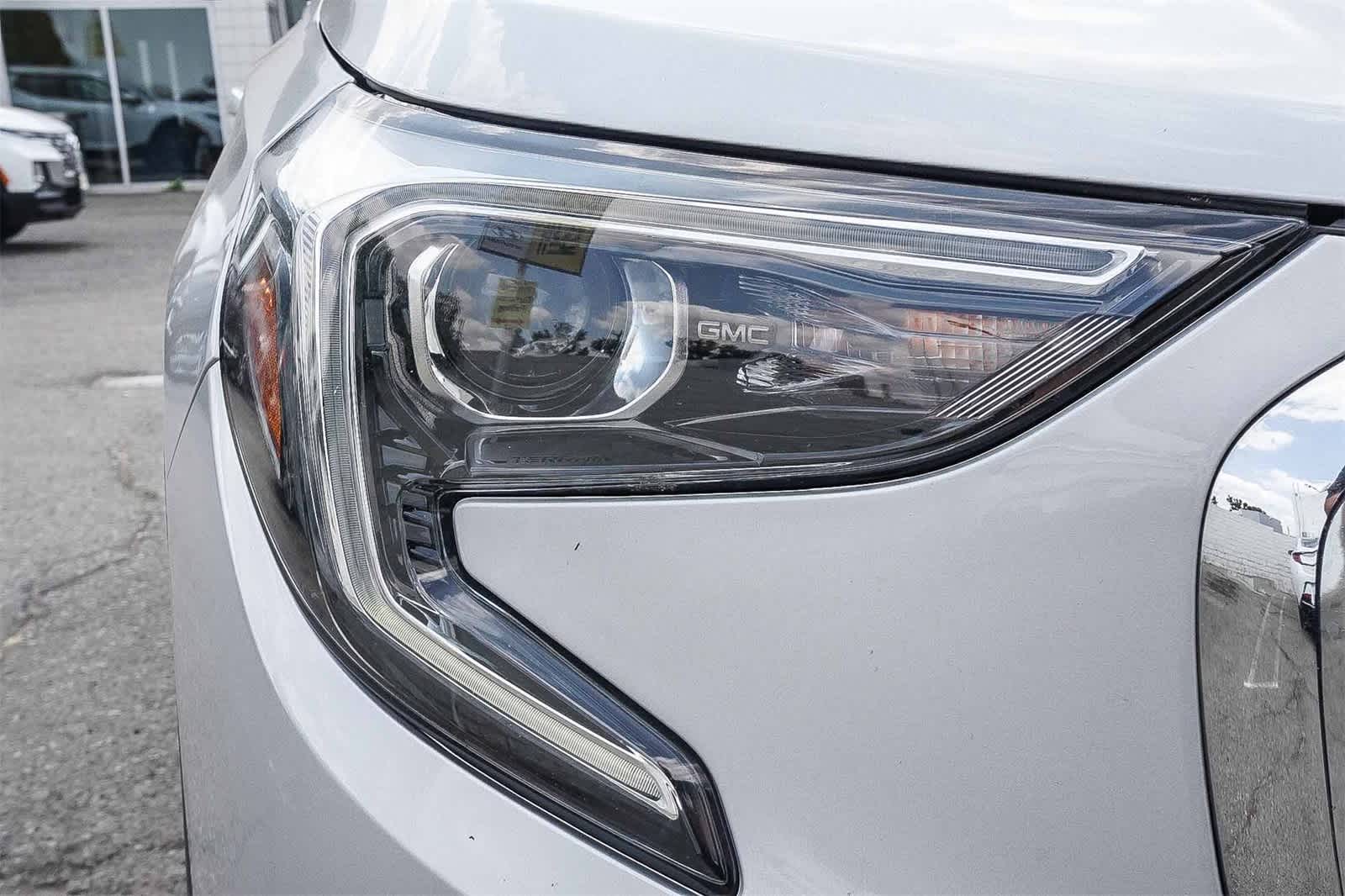Thumbnail: 2020 GMC Terrain - 8