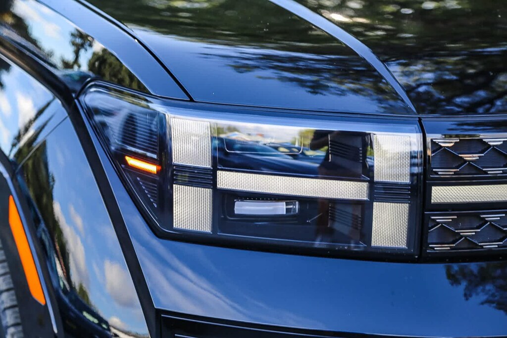 New 2026 Hyundai Santa Fe Hybrid Calligraphy SUV