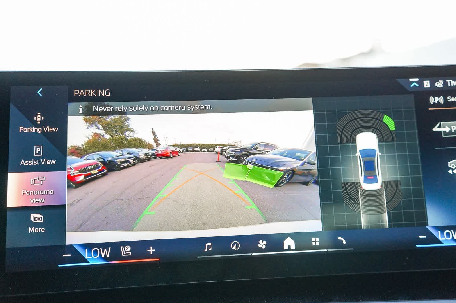 Thumbnail: 2024 BMW 5 Series - 24