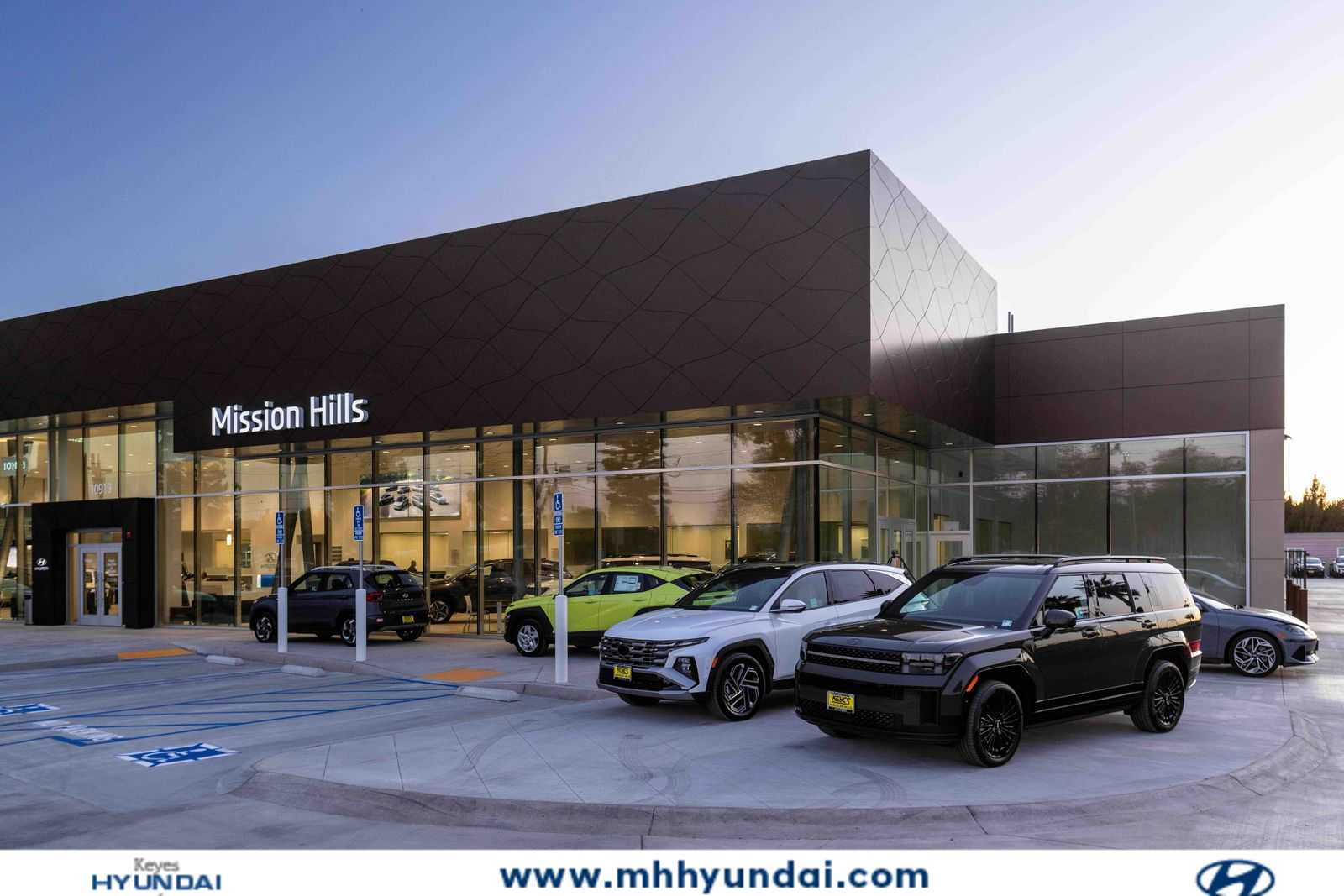 Thumbnail: 2022 Mitsubishi Outlander - 31