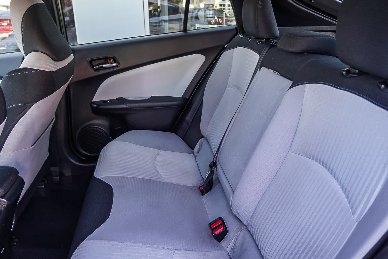 Thumbnail: 2016 Toyota Prius - 24
