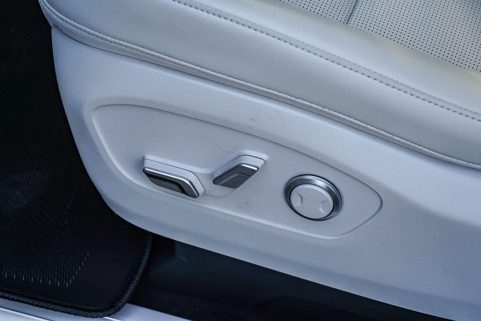 Thumbnail: 2026 Hyundai Ioniq - 25