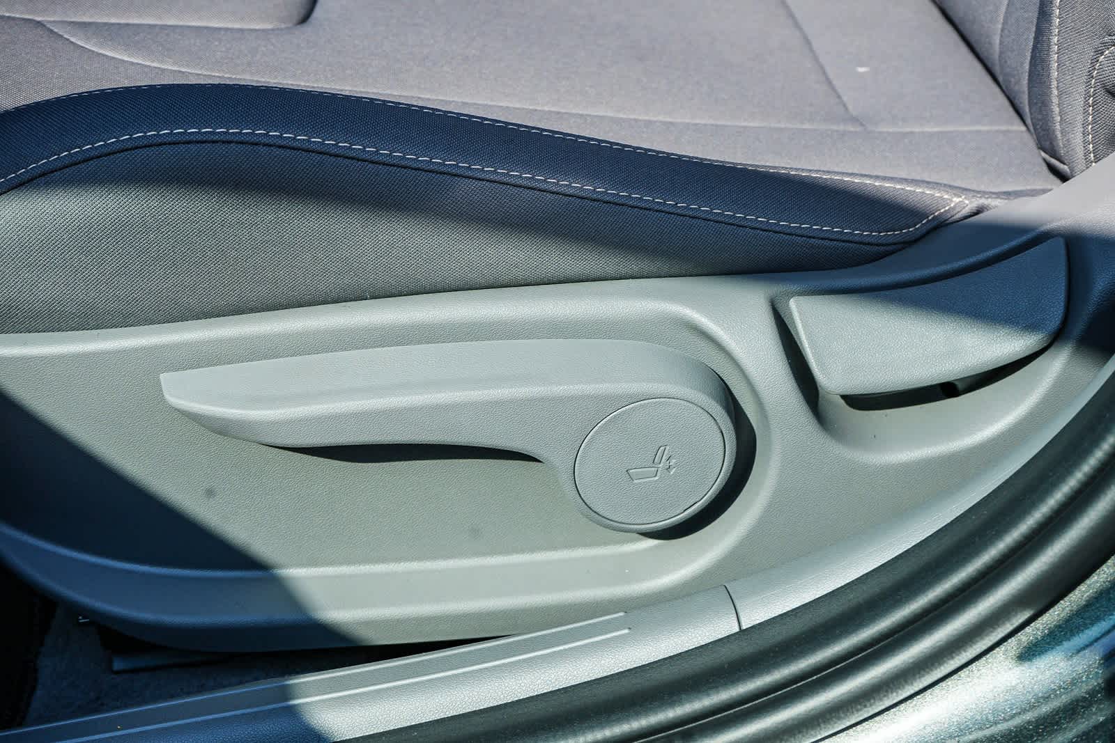 Thumbnail: 2025 Hyundai Elantra - 26