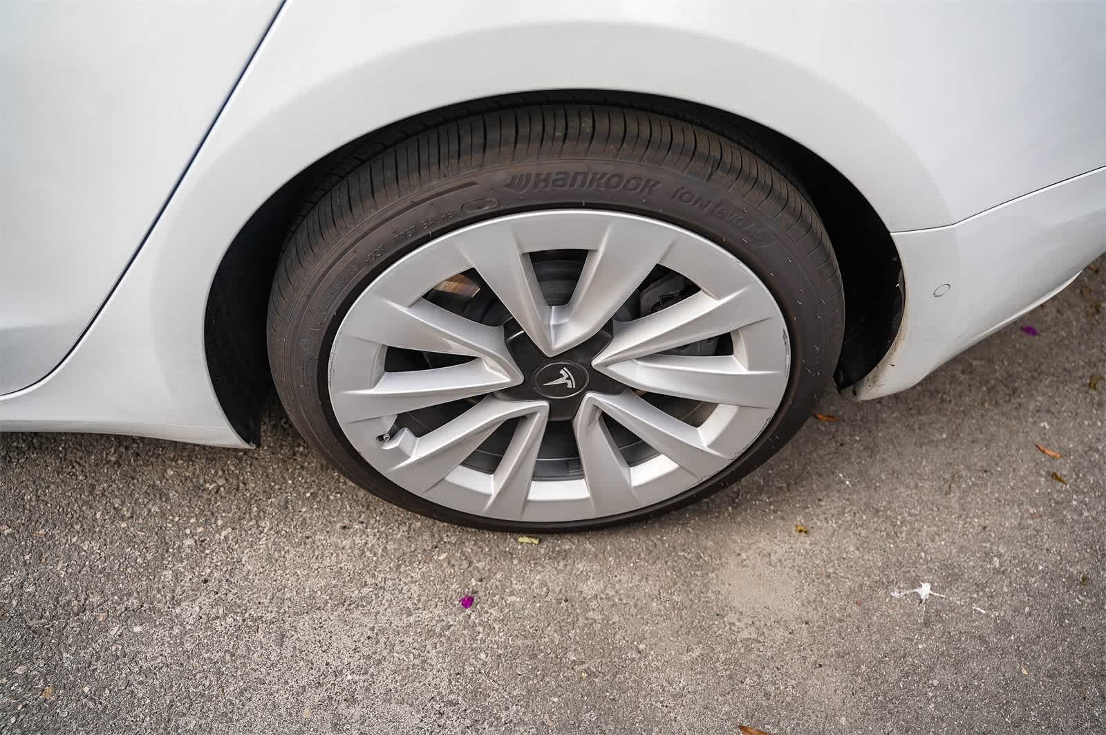 Thumbnail: 2021 Tesla Model 3 - 8