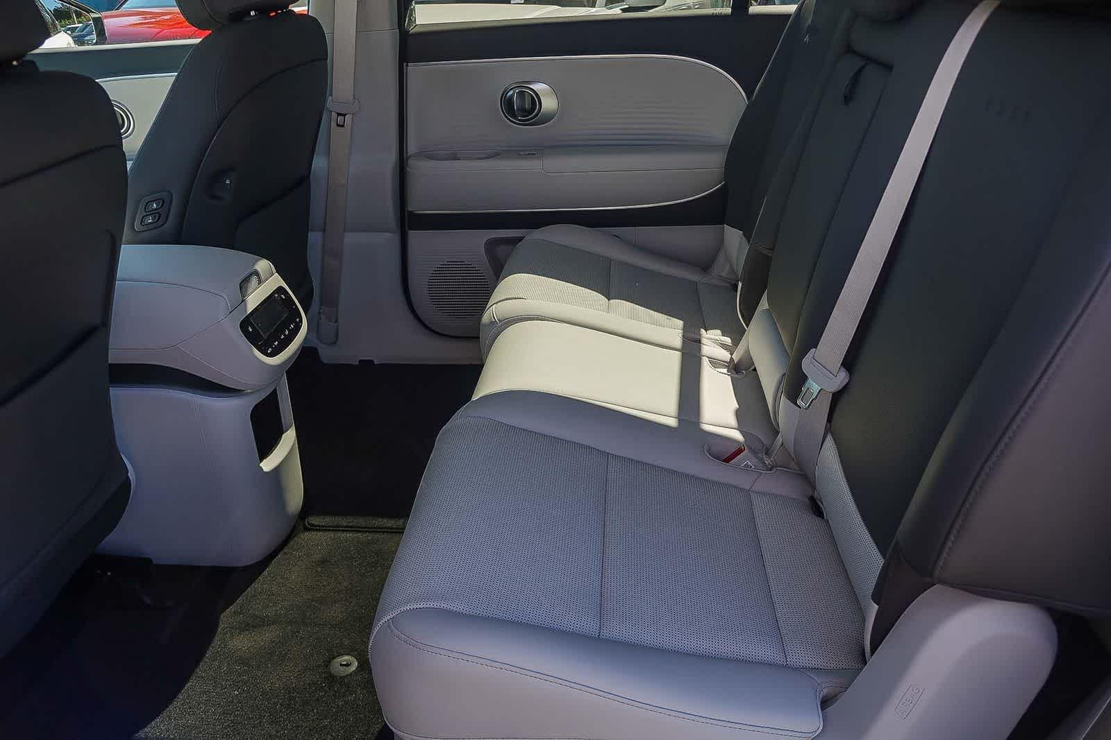 Thumbnail: 2026 Hyundai Ioniq - 21