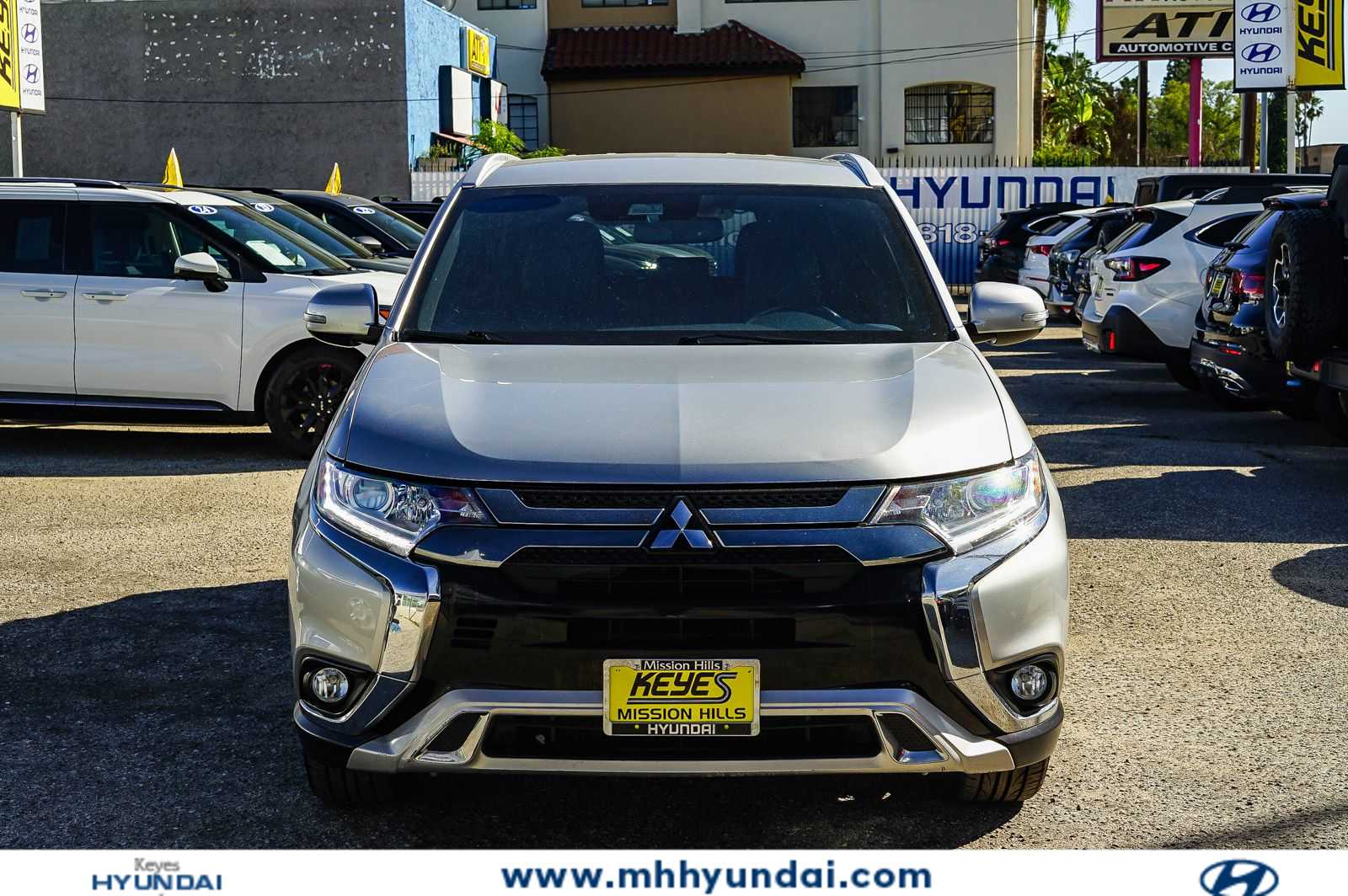 Thumbnail: 2022 Mitsubishi Outlander - 6