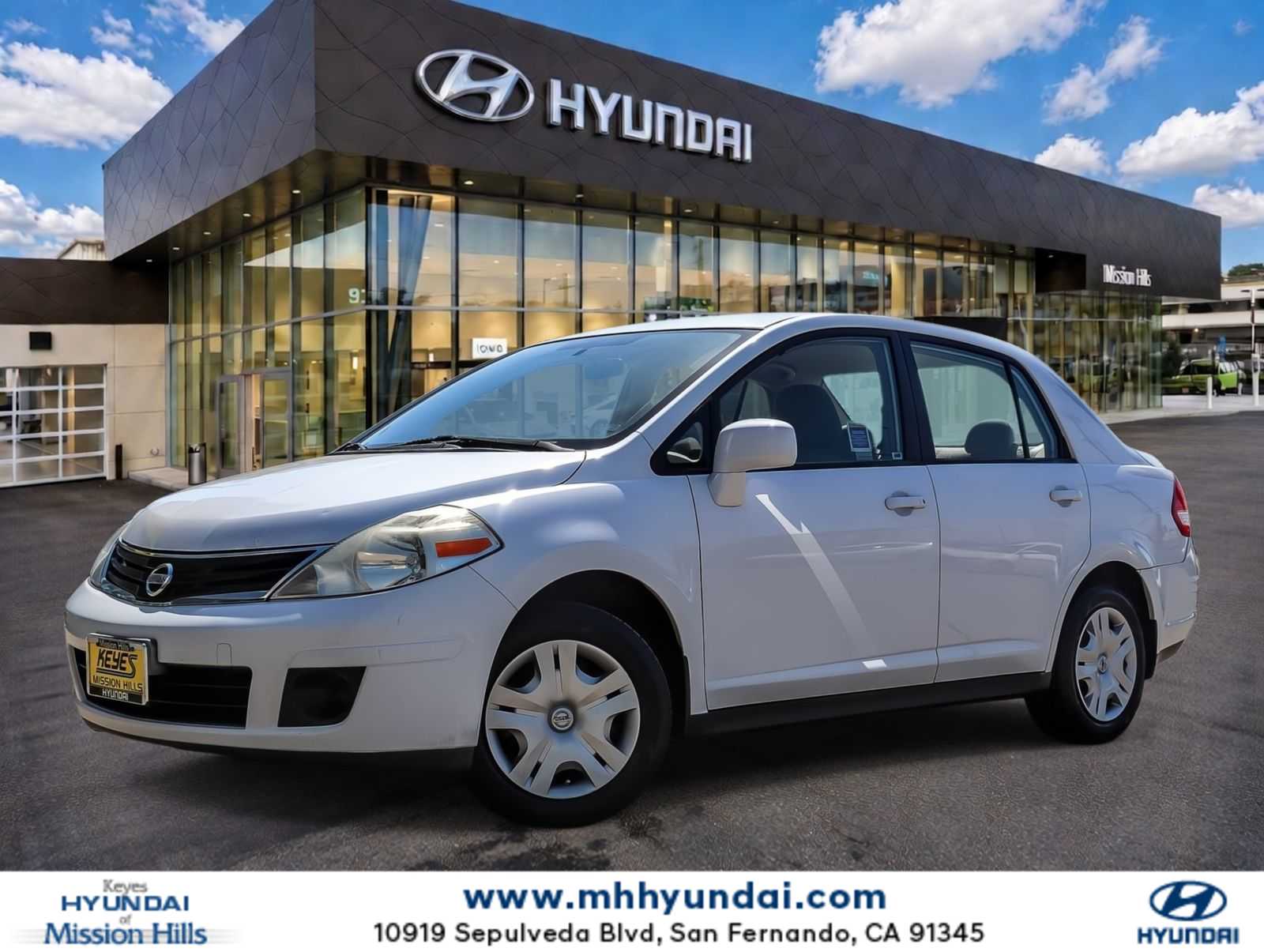 2010 Nissan Versa 1.8 S -
                  San Fernando, CA