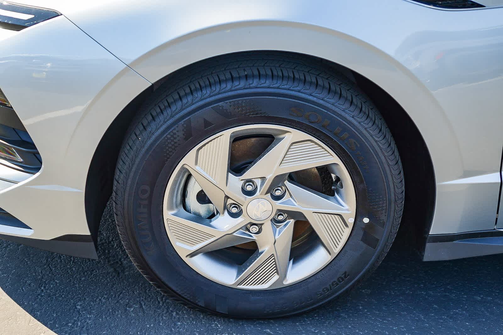 Thumbnail: 2025 Hyundai Sonata - 10