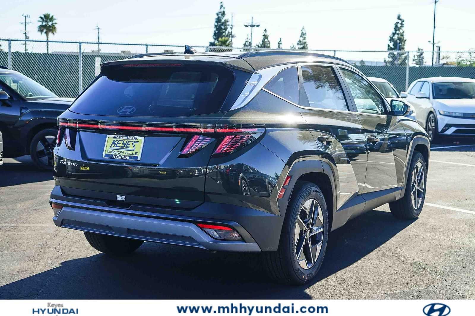 Thumbnail: 2026 Hyundai Tucson - 4