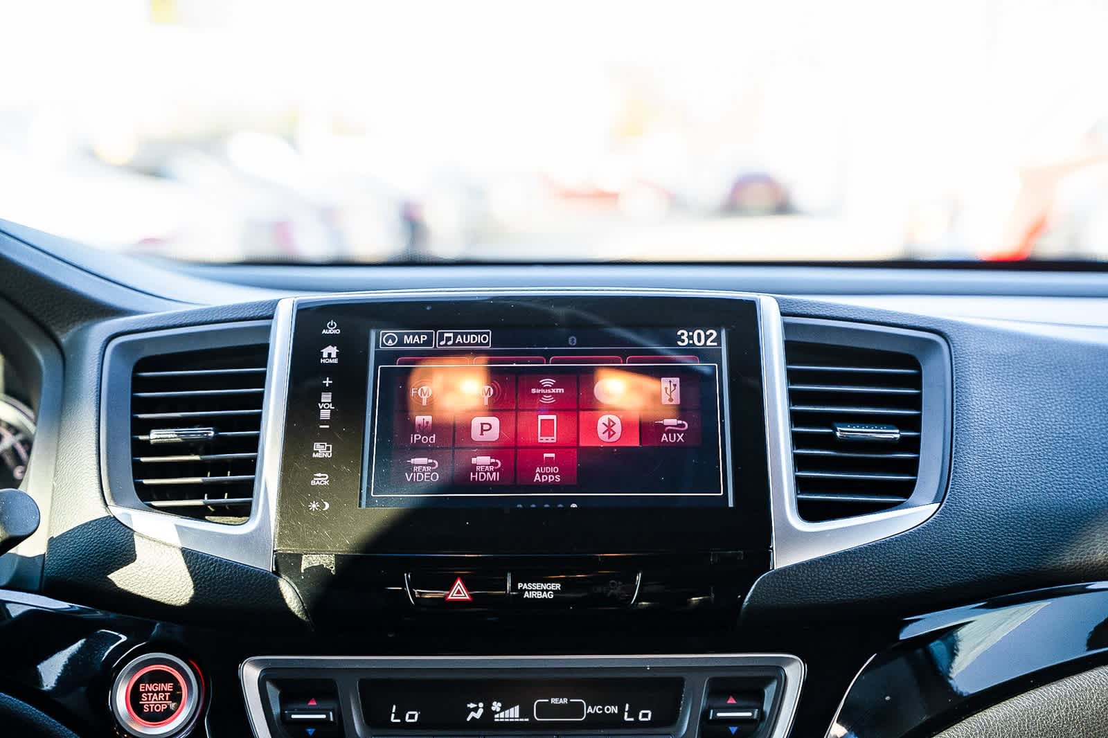 Thumbnail: 2017 Honda Pilot - 13