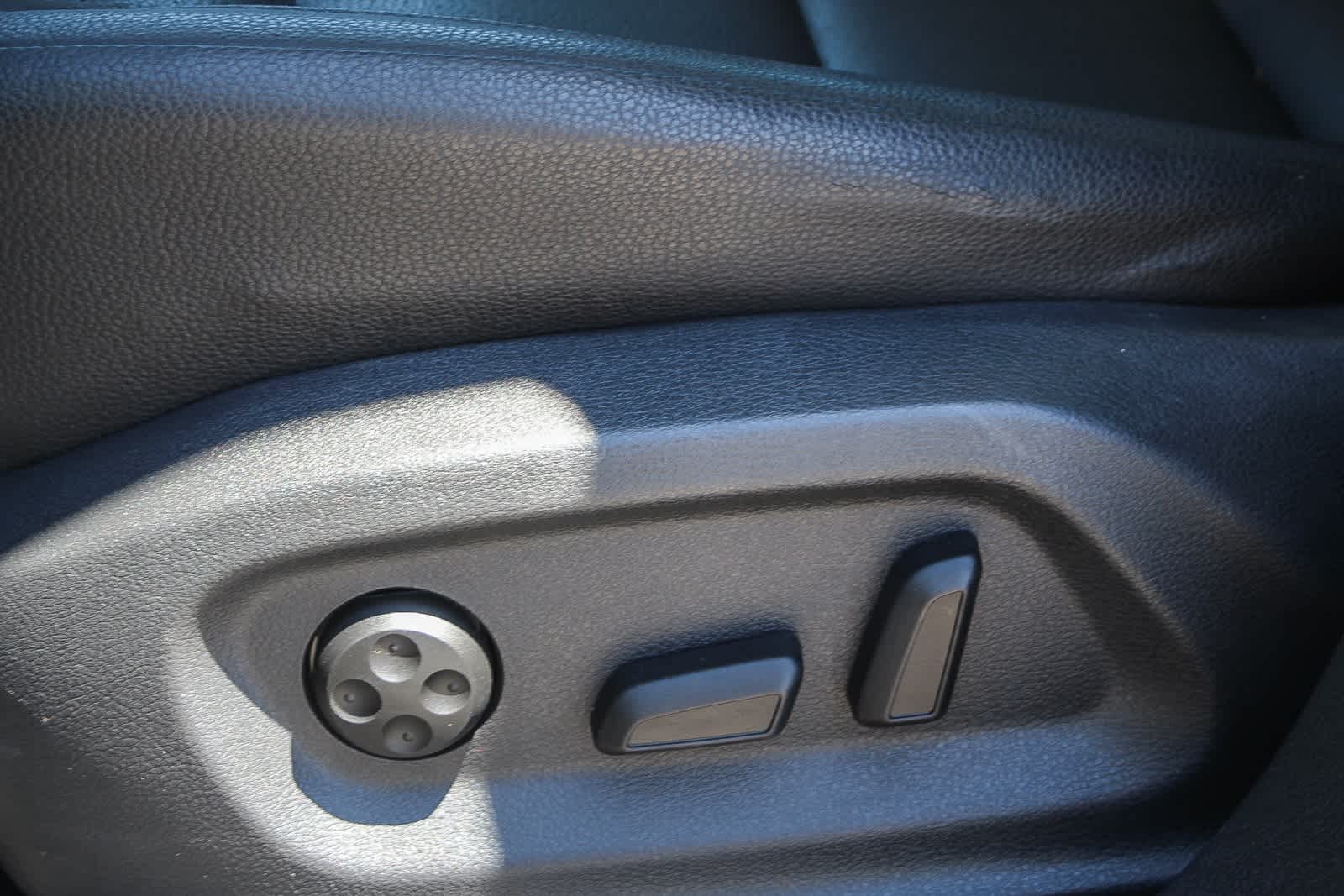 Thumbnail: 2016 Volkswagen Tiguan - 22