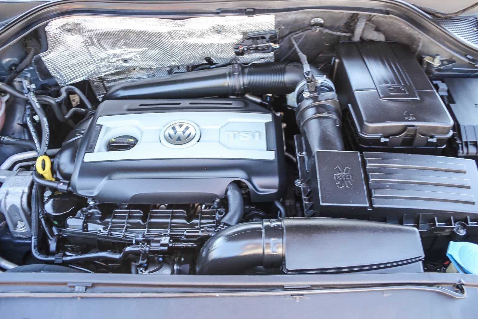 Thumbnail: 2016 Volkswagen Tiguan - 25