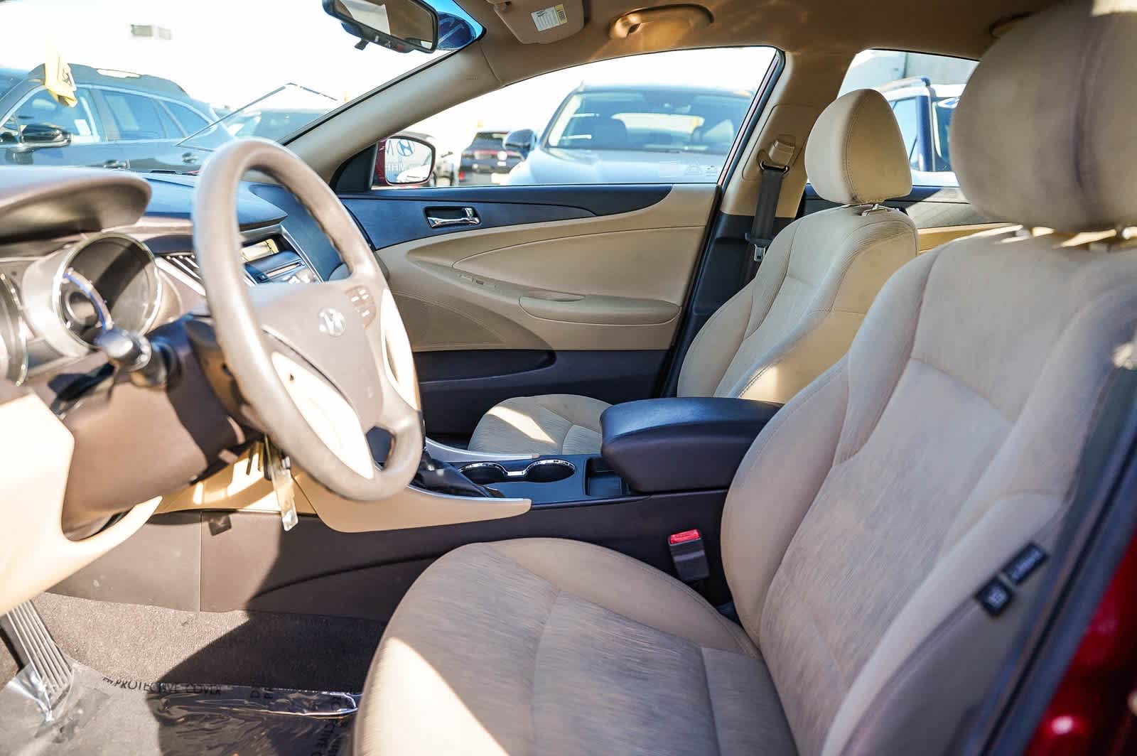 Thumbnail: 2012 Hyundai Sonata - 17