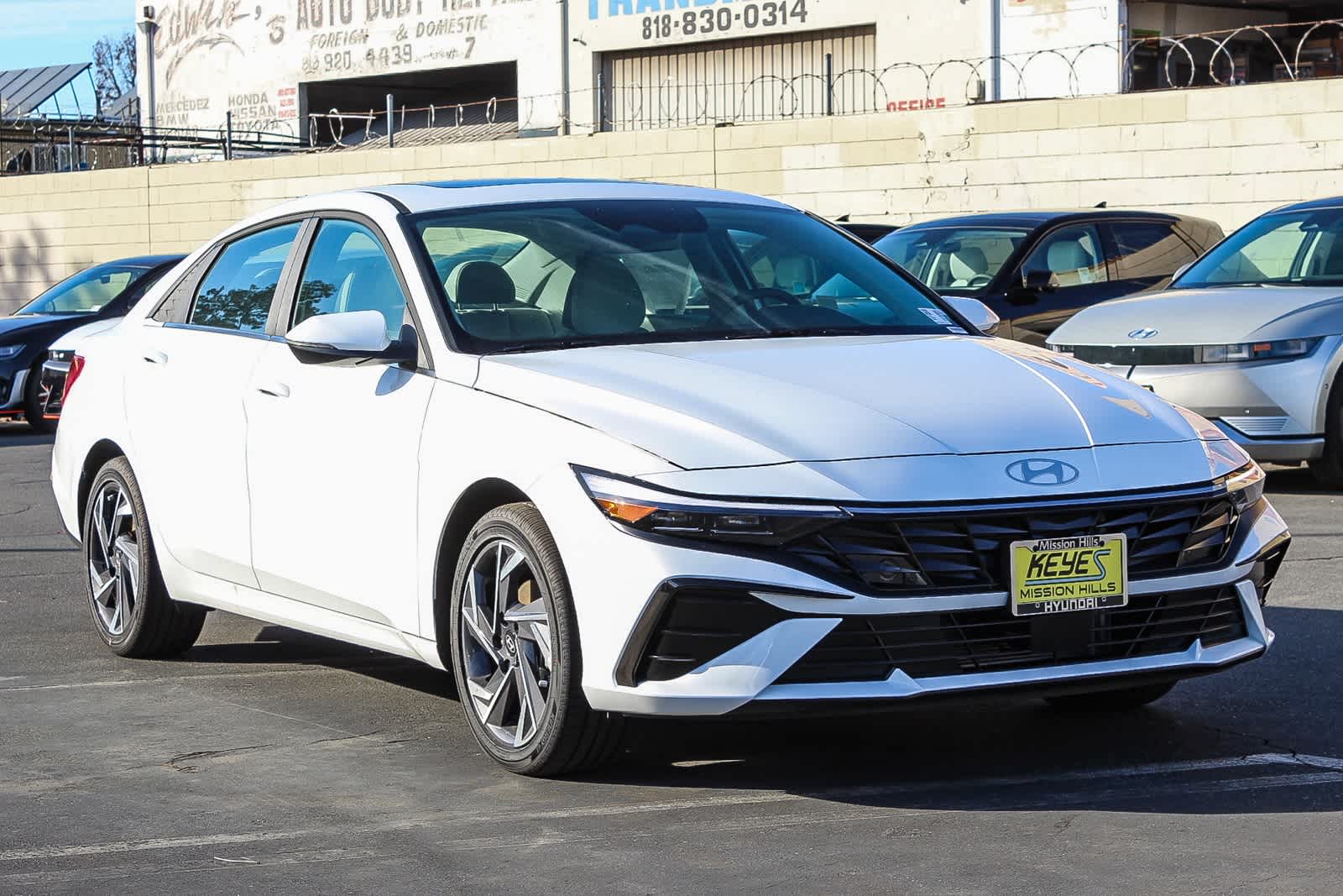 Thumbnail: 2025 Hyundai Elantra - 3