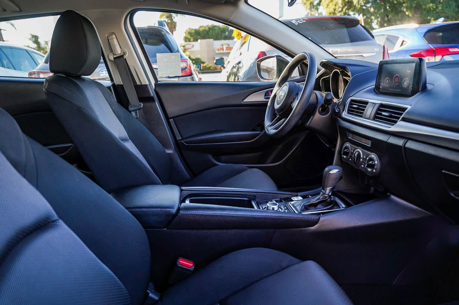 Thumbnail: 2018 Mazda Mazda3 - 16