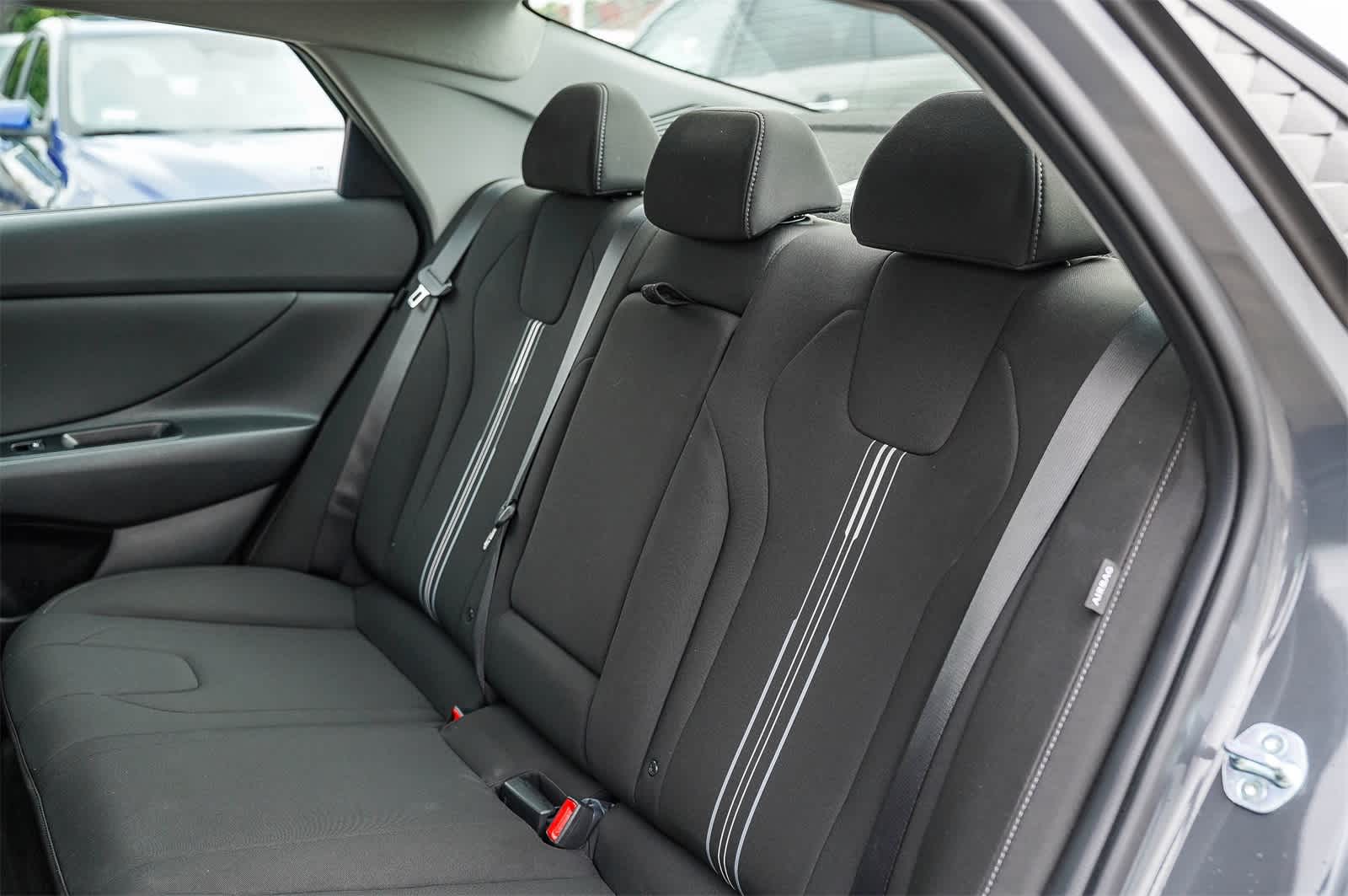 Thumbnail: 2025 Hyundai Elantra - 18