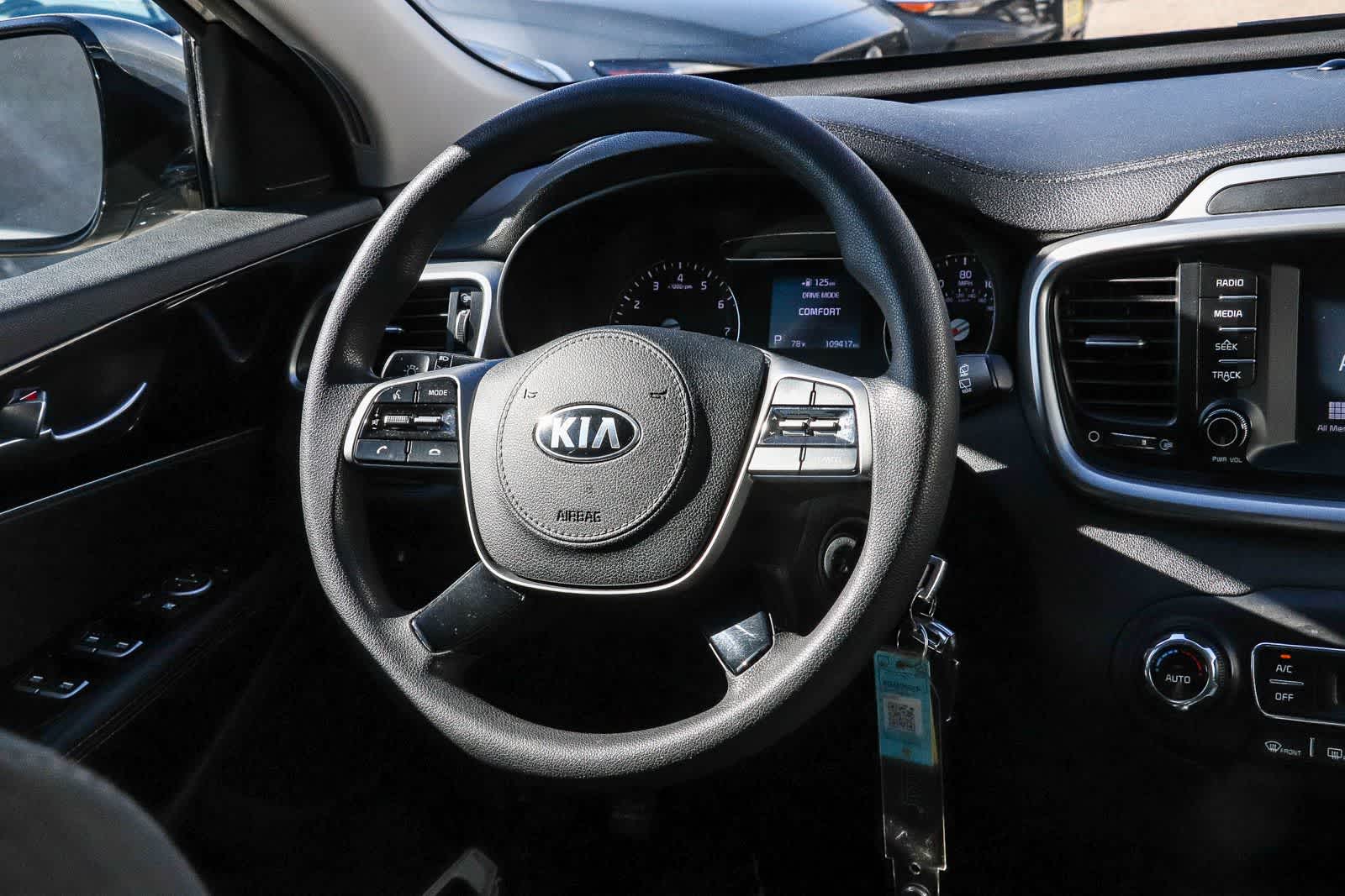 Thumbnail: 2019 Kia Sorento - 15