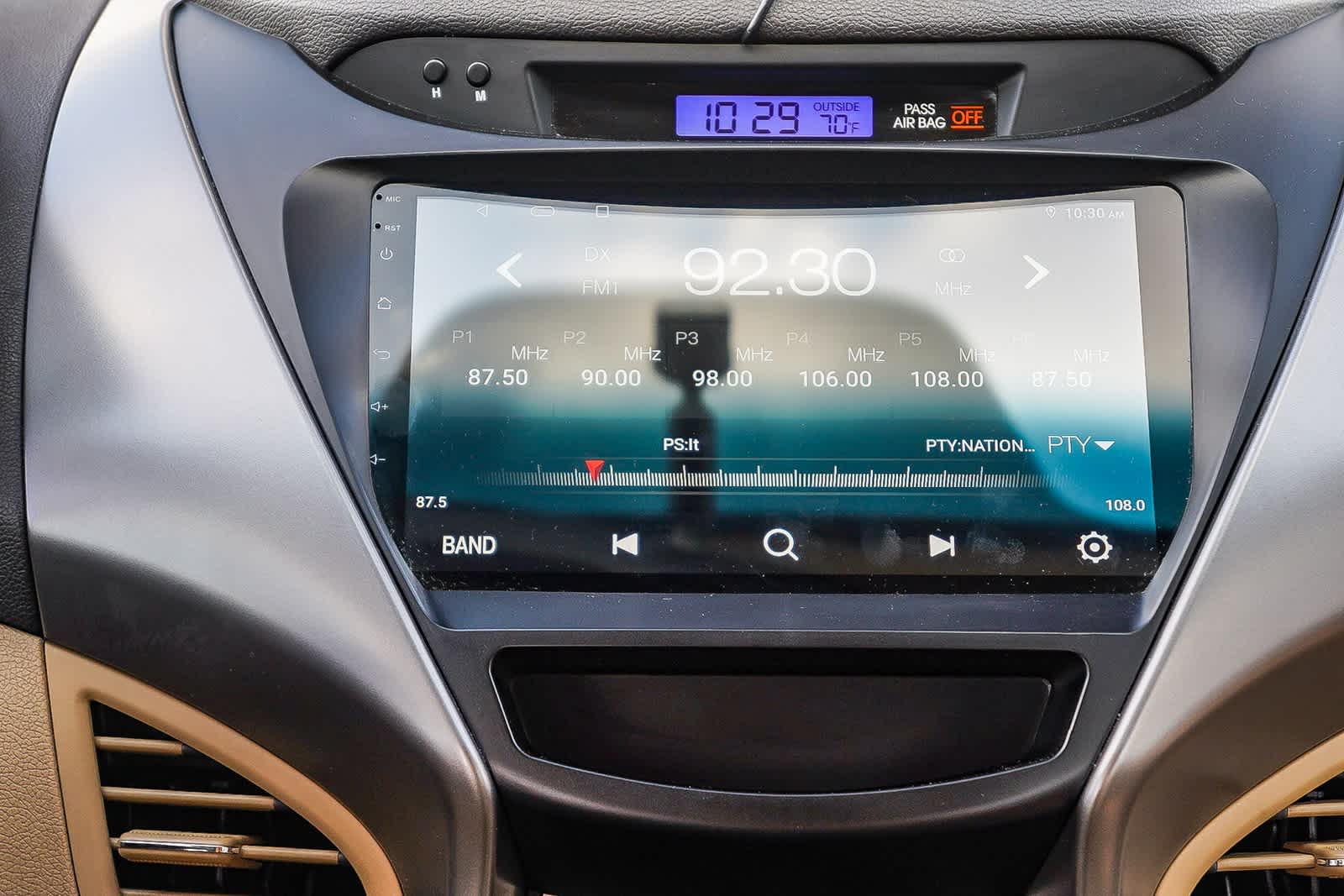 Thumbnail: 2011 Hyundai Elantra - 14