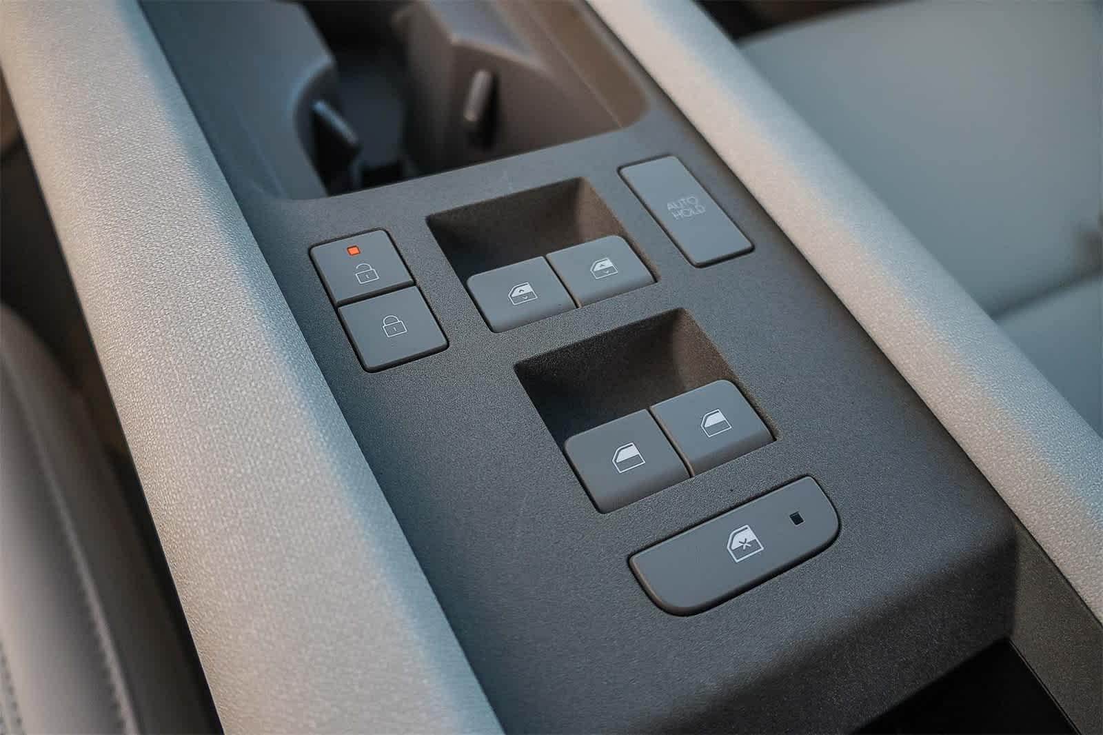 Thumbnail: 2025 Hyundai Ioniq 6 - 21