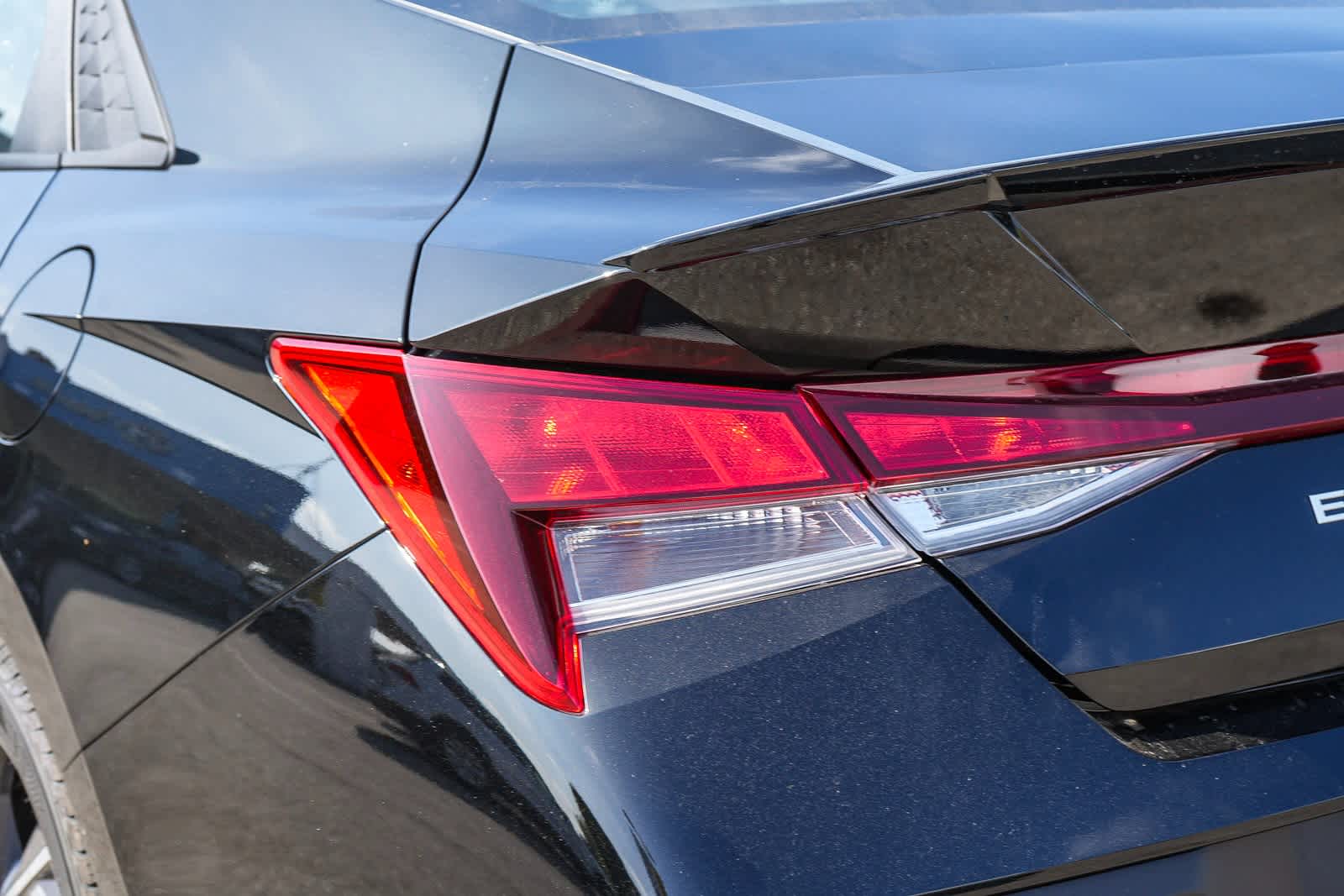 Thumbnail: 2025 Hyundai Elantra - 10