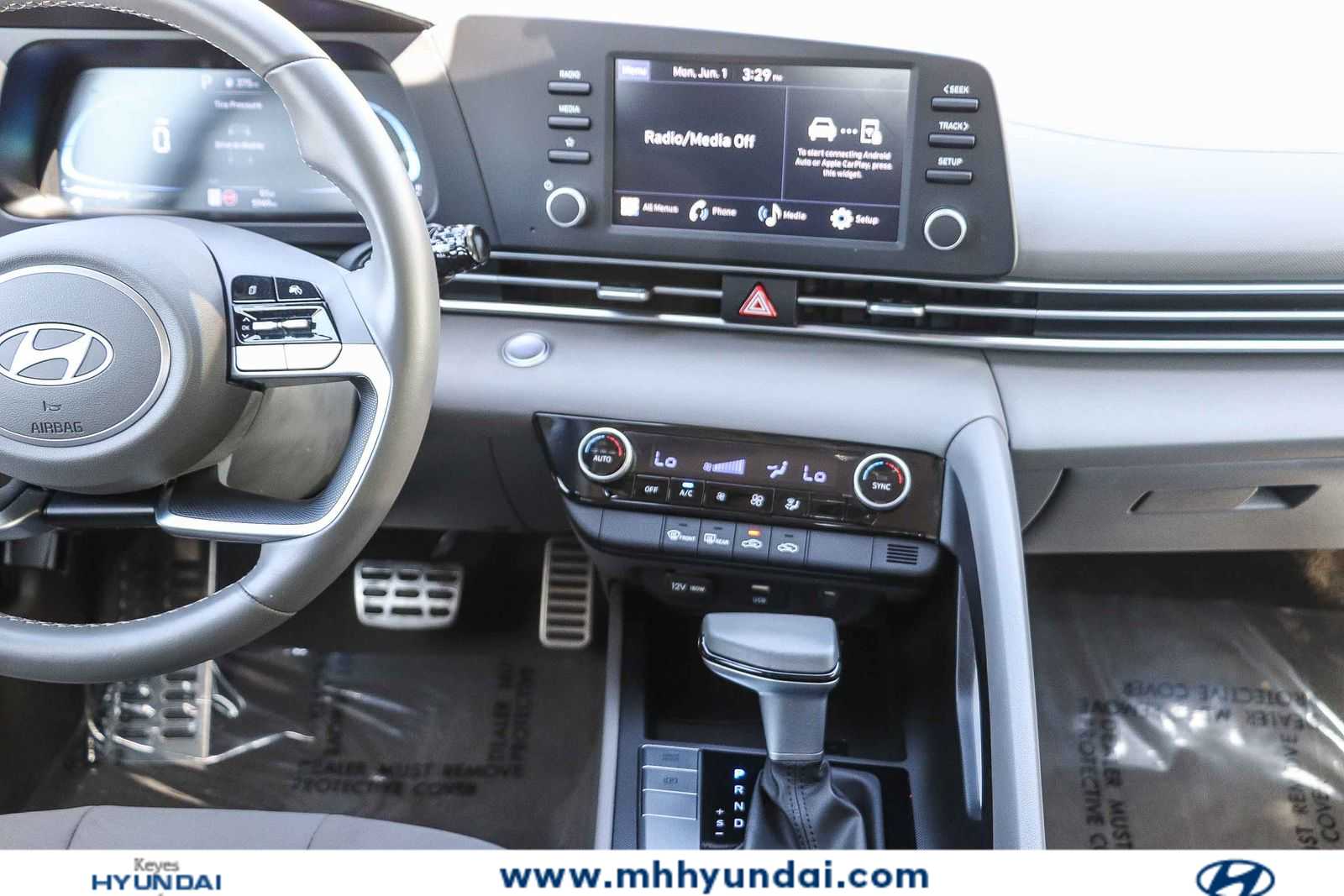 Thumbnail: 2025 Hyundai Elantra - 11