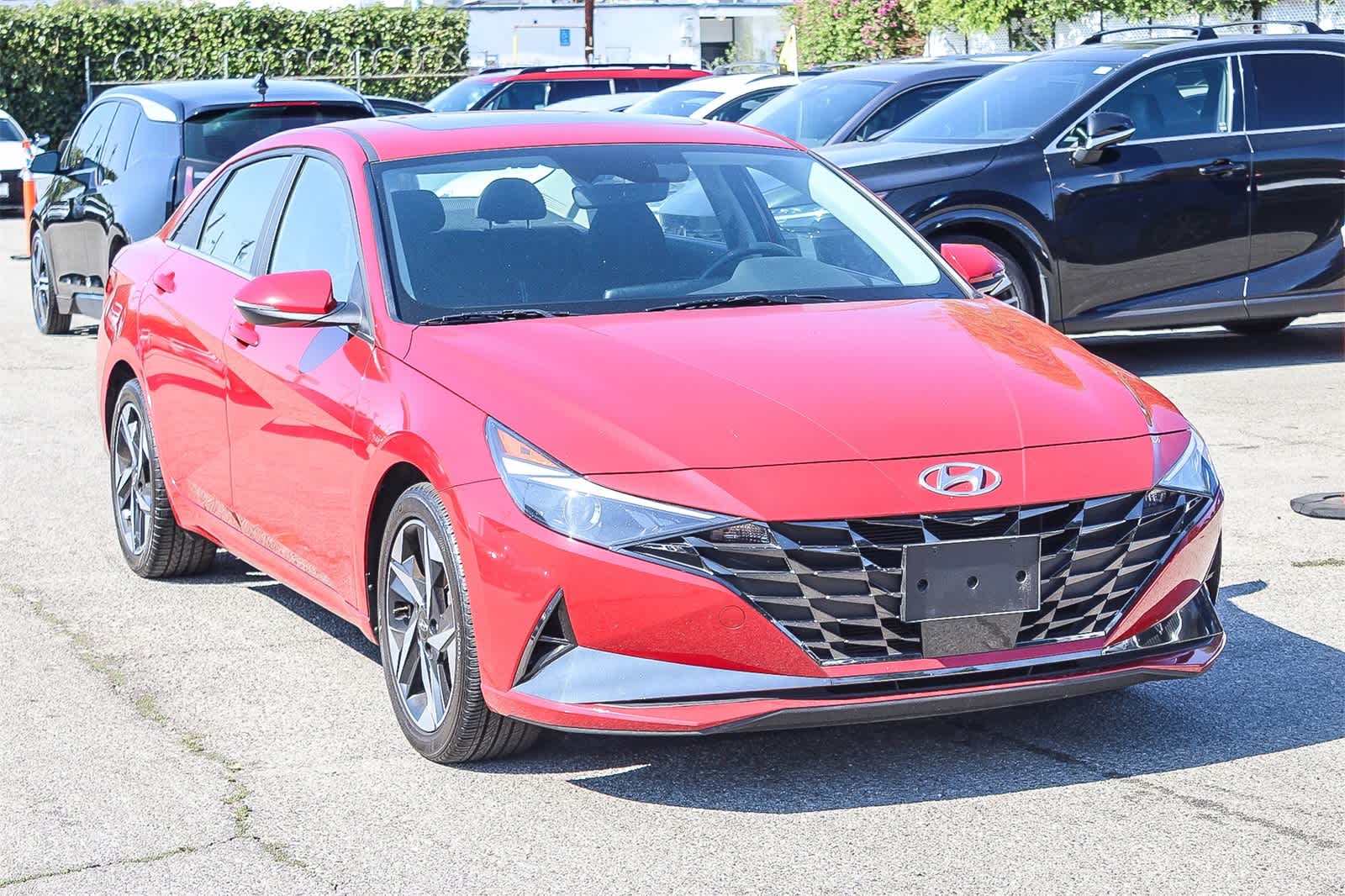 Thumbnail: 2022 Hyundai Elantra - 3