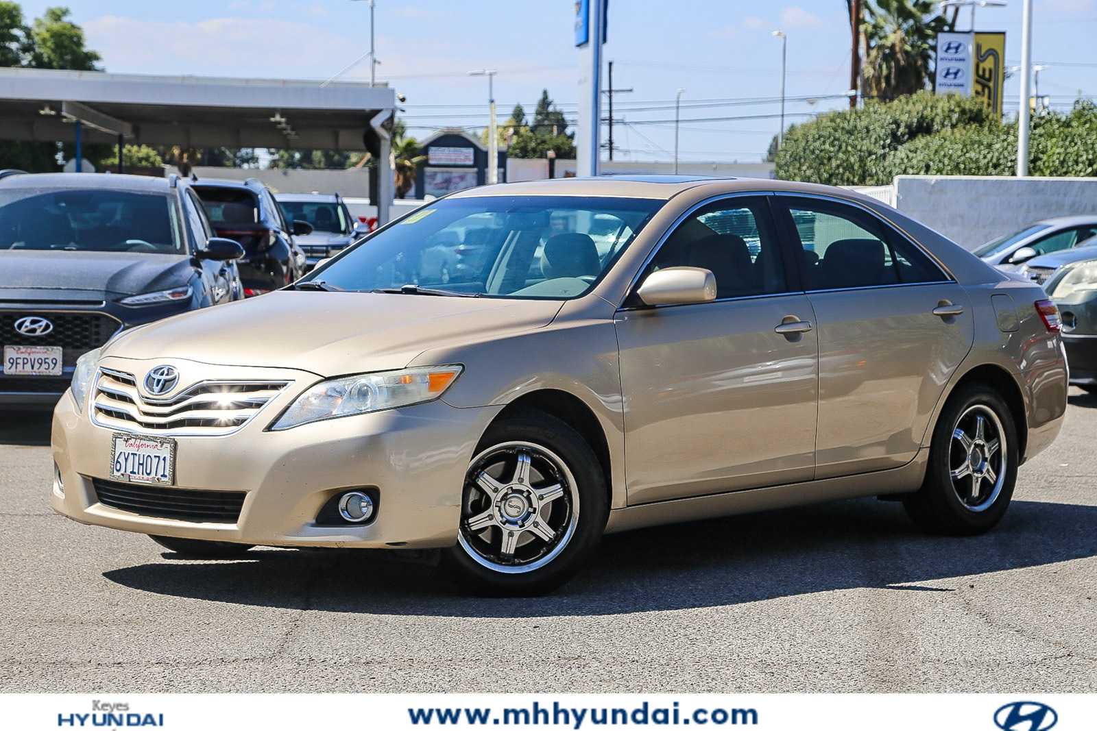 Thumbnail: 2011 Toyota Camry - 1