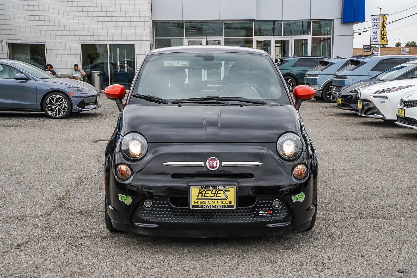 Thumbnail: 2019 Fiat 500e - 2