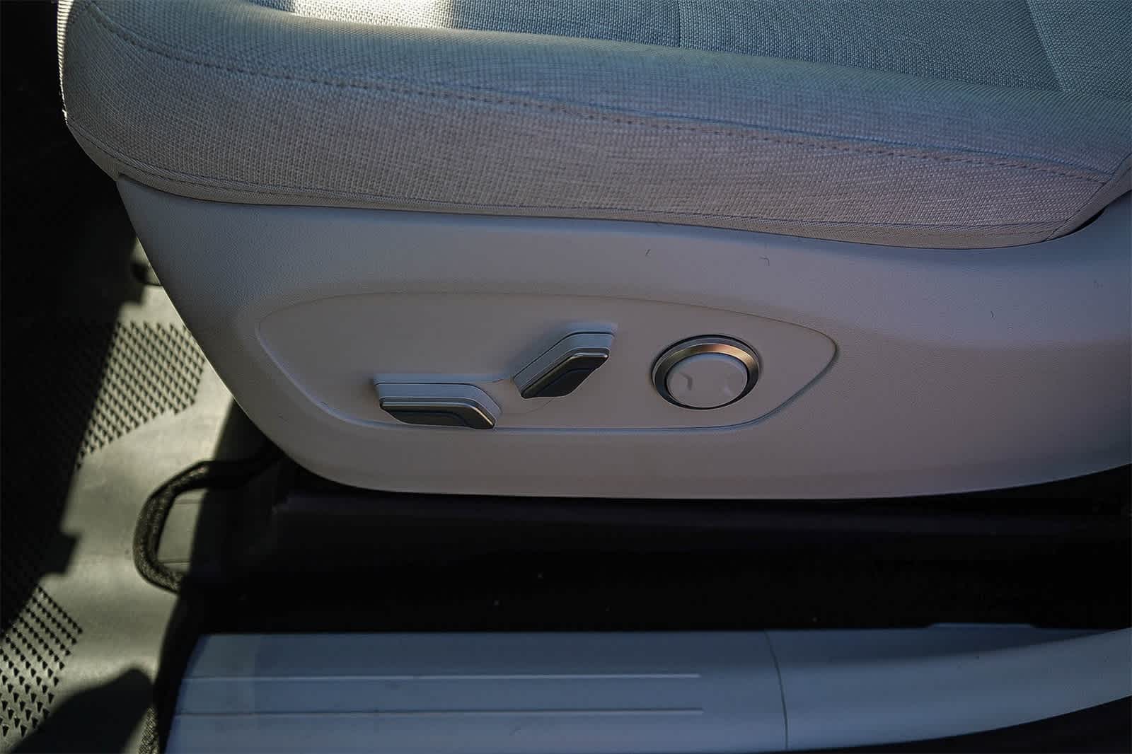 Thumbnail: 2026 Hyundai Ioniq - 25