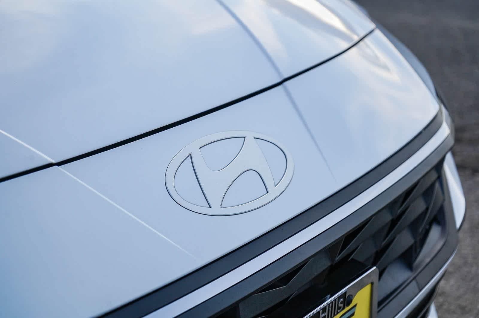 Thumbnail: 2025 Hyundai Elantra - 11