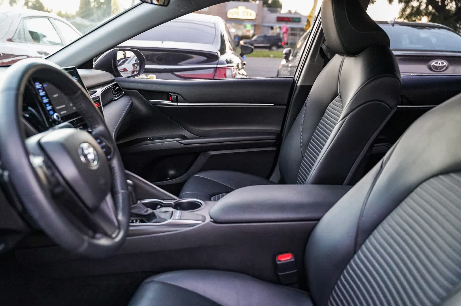 Thumbnail: 2022 Toyota Camry - 17