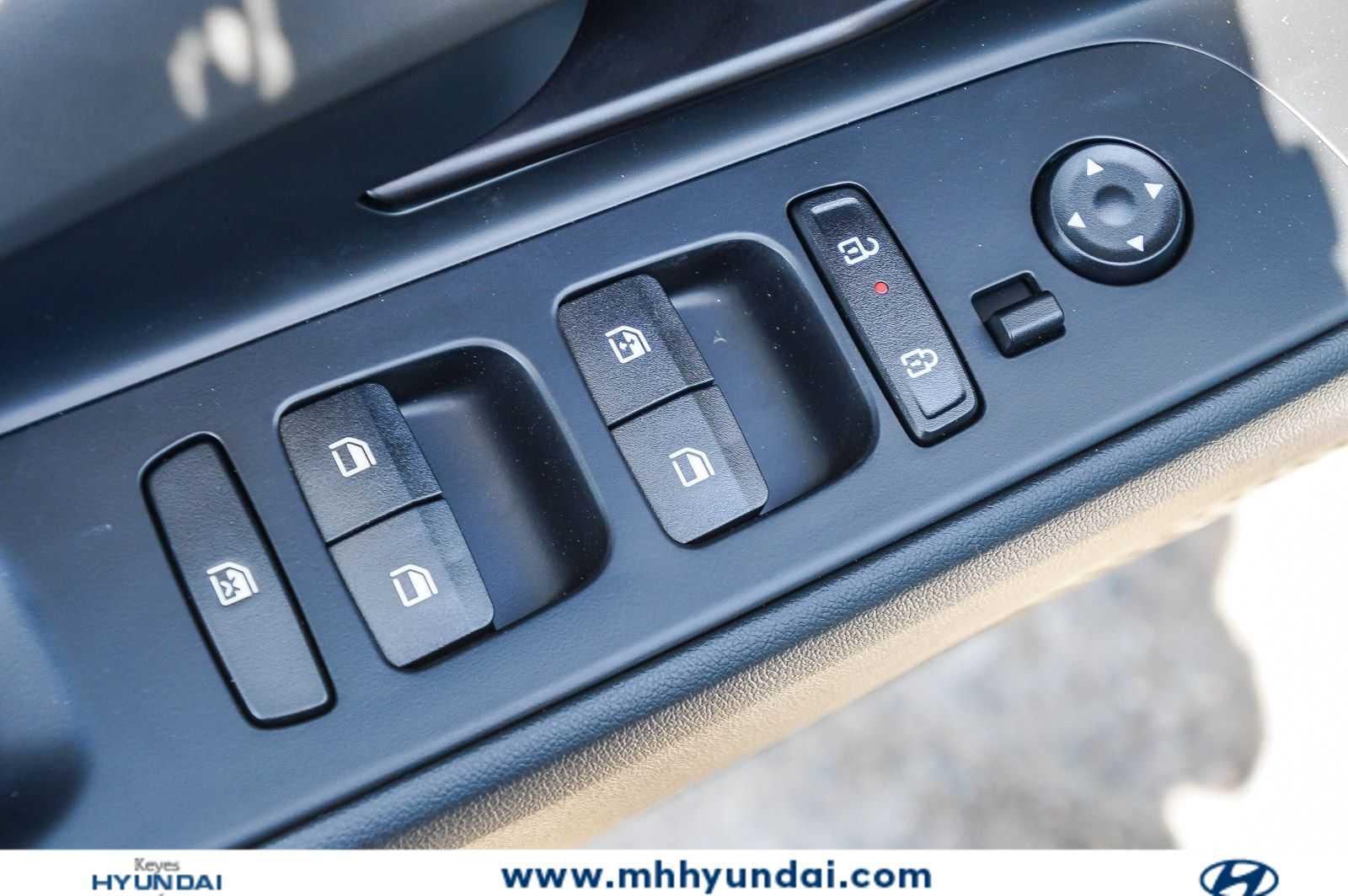 Thumbnail: 2026 Hyundai Elantra - 25