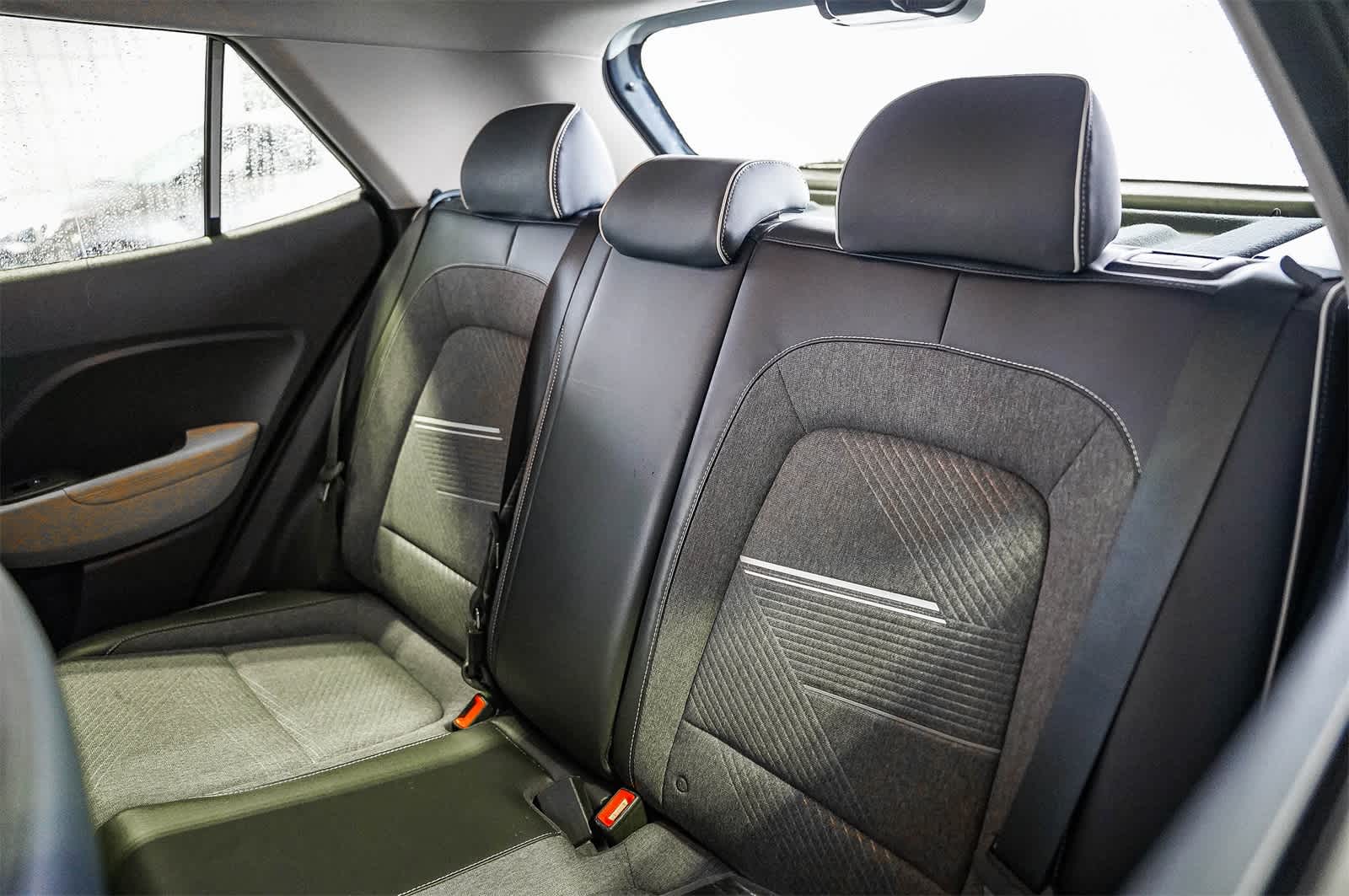 Thumbnail: 2023 Hyundai Venue - 17